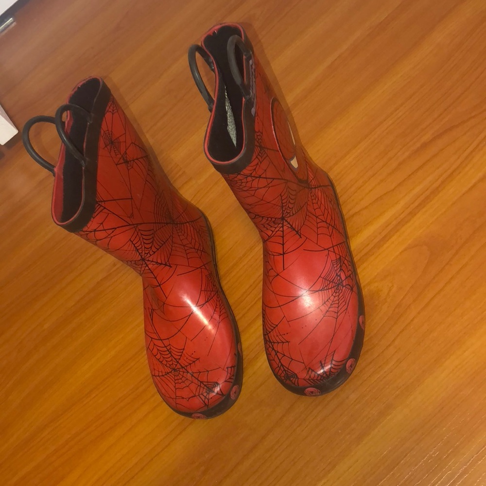 Rain boots for boys